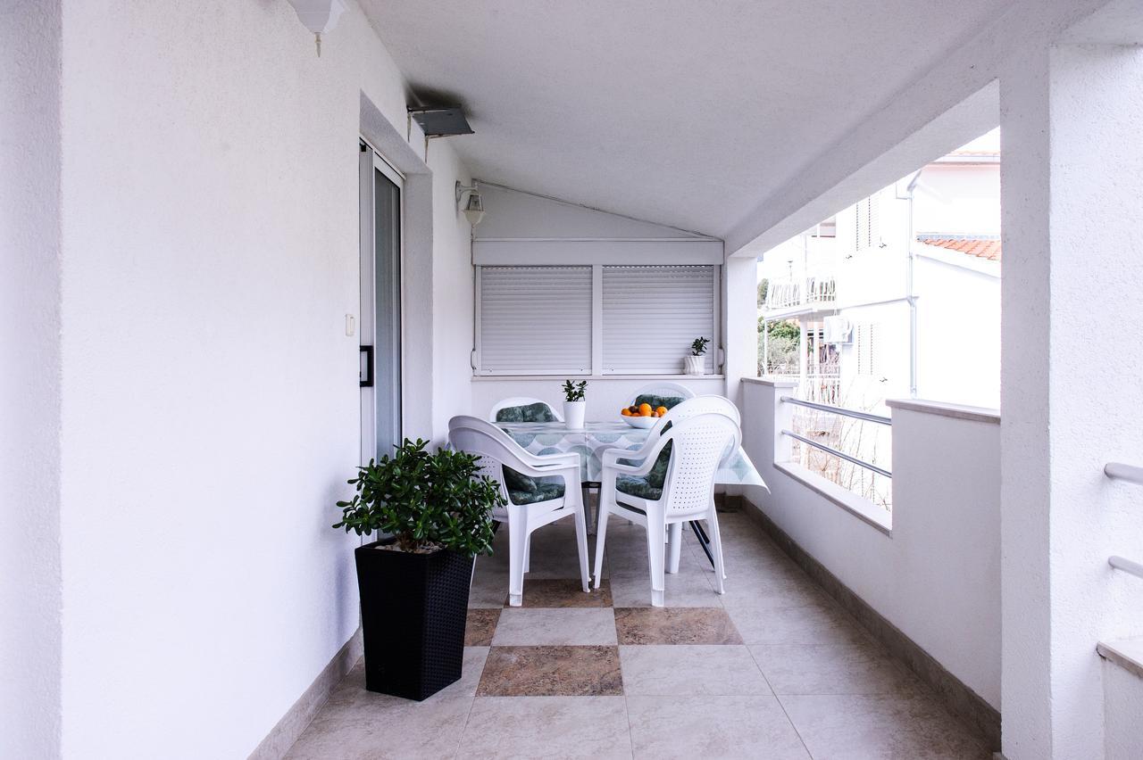 Apartments Mila Marina  Exterior foto